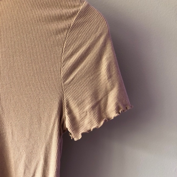 Women’s cropped tee - Picture 3 of 3